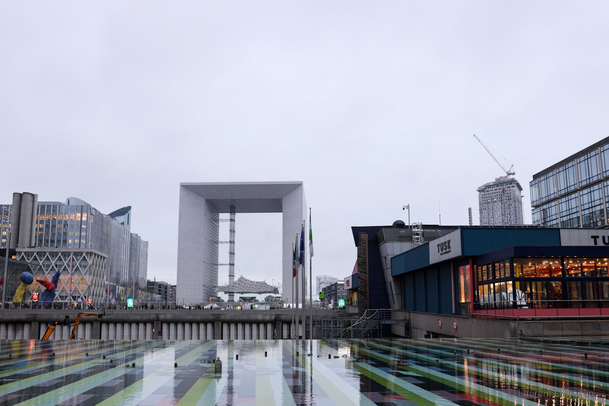 Vue depuis le parvis, décembre 2023